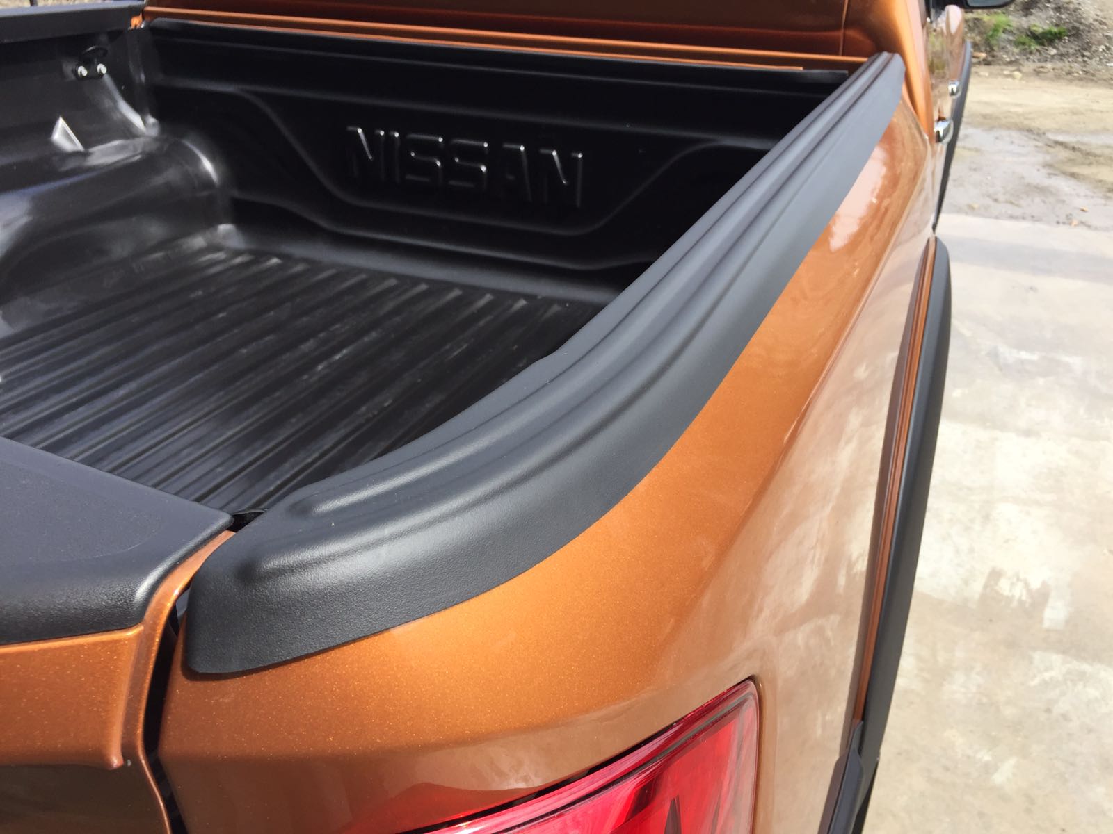 Nissan Navara NP300 Rail Cover | NNRC-001