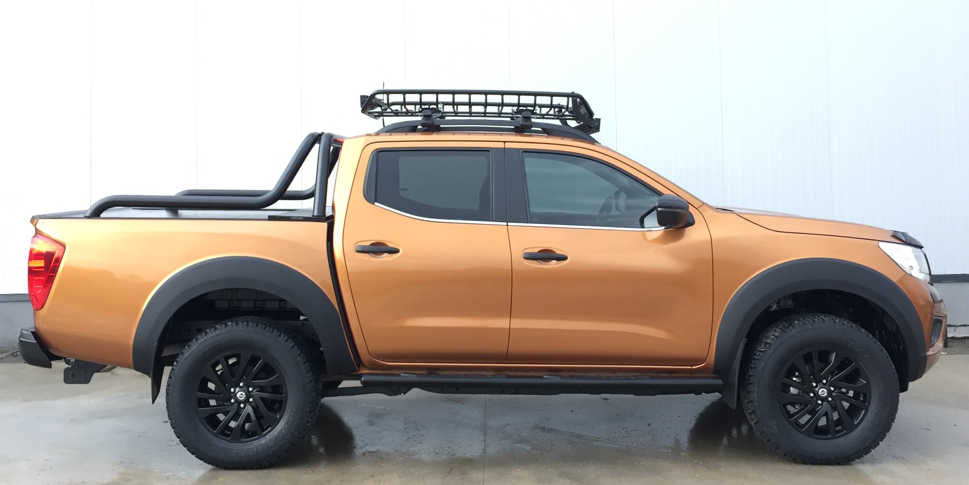 Nissan Navara NP300 Single Tank 2016 Fender Flares | NNFF-001