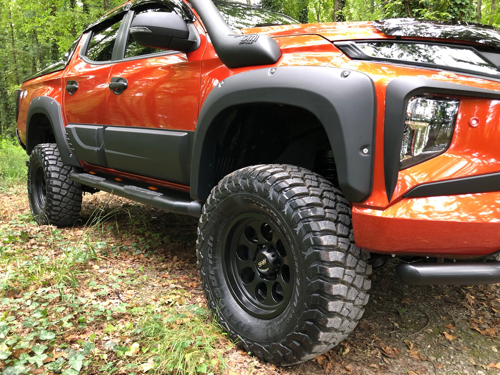 Mitsubishi L200 2016-2021 Body Cladding | MLBC-001