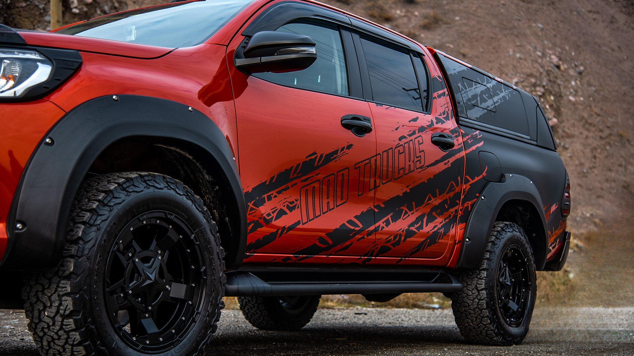 Toyota Hilux Fender Flares with Chrome Screw | THFF-002-C