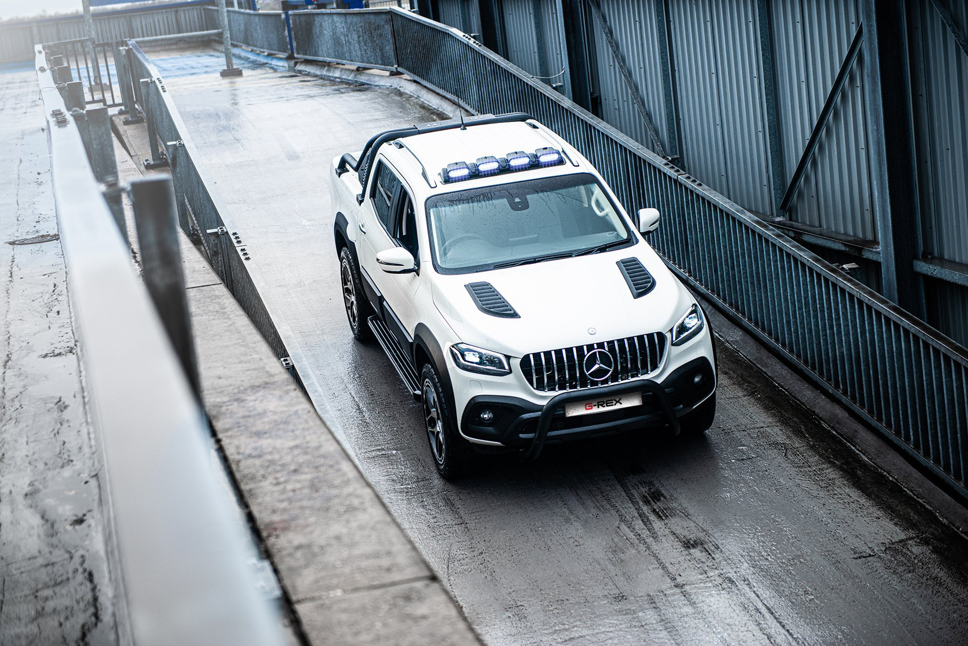 Universal Bonnet Scoop | UBS-001